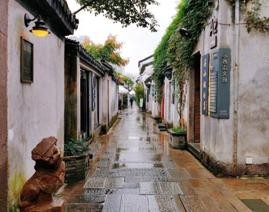 “村企共建”铺就乡村振兴路
