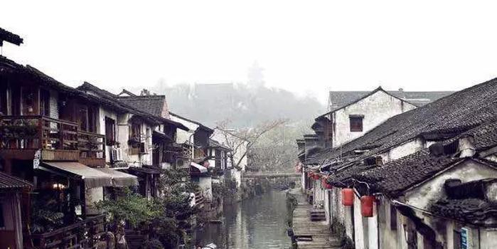 越过篱笆